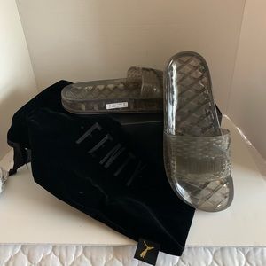 Puma / Fenty Women’s Jelly Slides Sz US 9.5